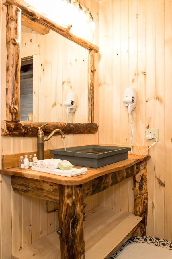 Coblentz Country Lodge By Amish Country Lodging เบอร์ลิน ภายนอก รูปภาพ